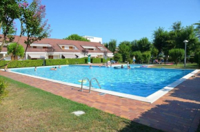 Cozy one bedroom apartment with pool and ac